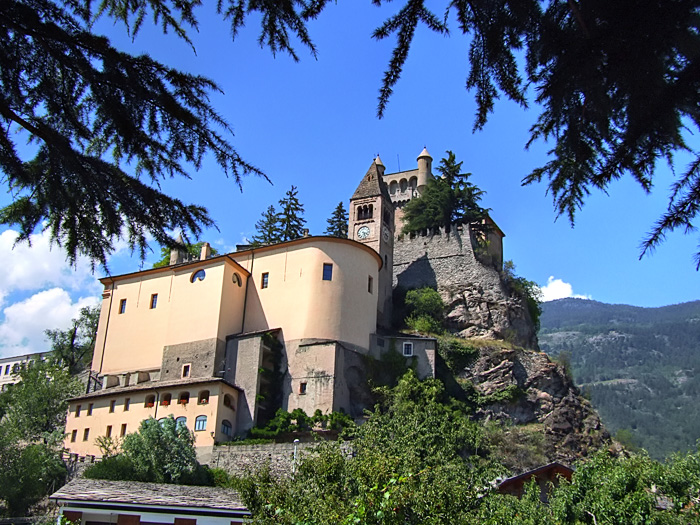 Chateau de Saint-Pierre, Italie